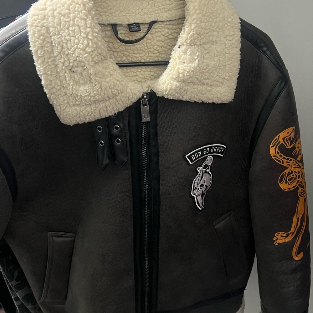 Ed Hardy dark brown Aviator Shearling
suede fur
skull cobra bomber jacket - Picture 6 of 7